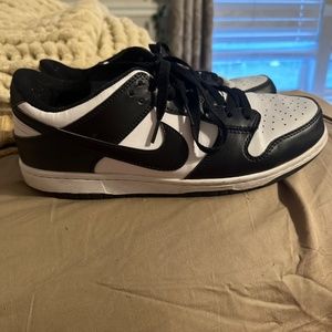 Nike Dunk Low Pandas SIZE 10 Like NEW